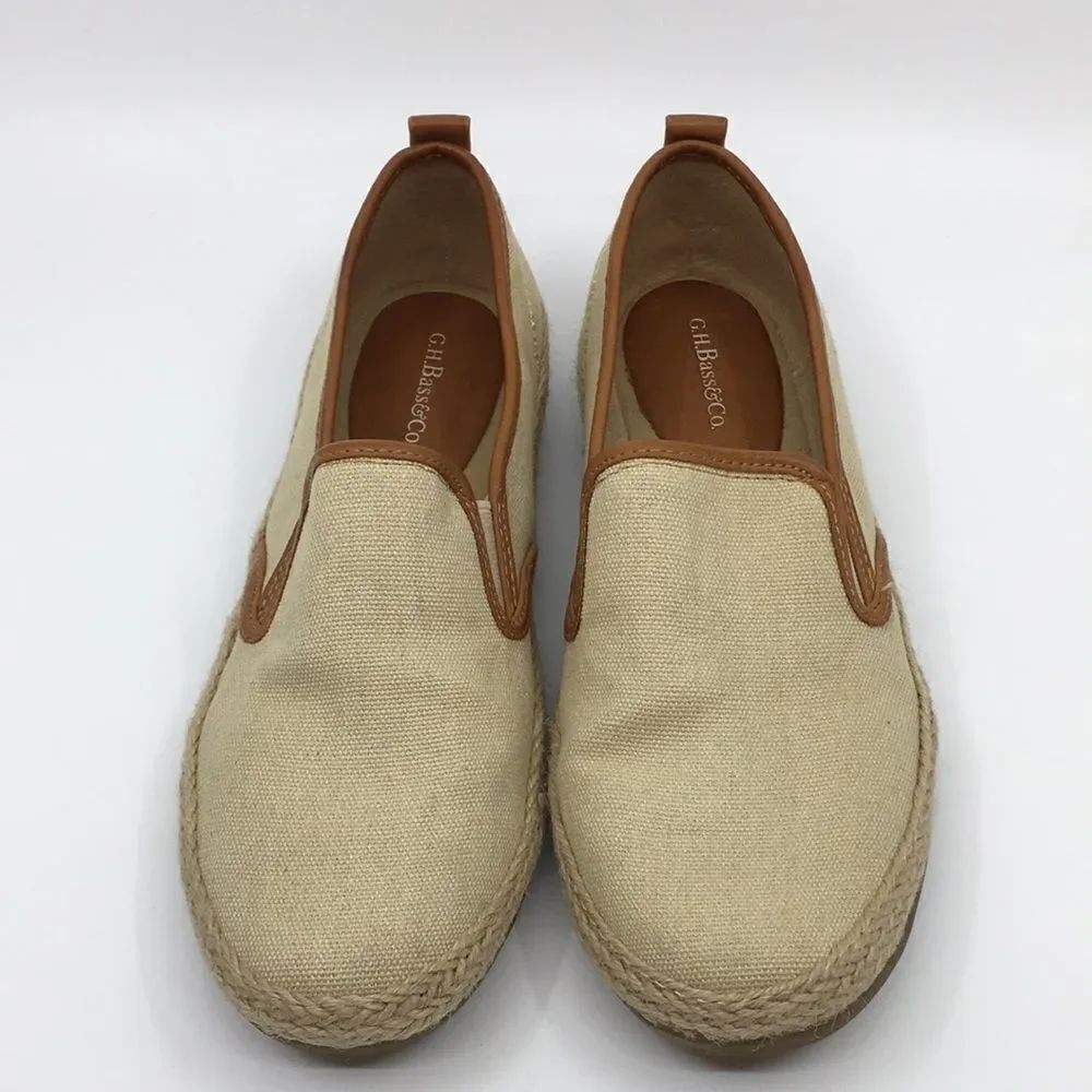 Bass Sage canvas slip on shoes loafers tan / cream with leather trim Size 5.5 M